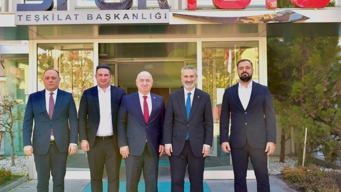 BAŞKAN BIYIK ANKARA ÇIKARMASINDAN DARICALILAR’A MÜJDEYİ VERDİ  Darıca’ya iki dev spor yatırımı geliyor!